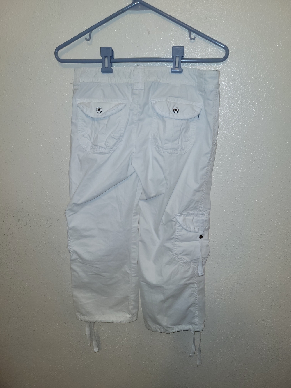 Tommy Hilfiger Y2k White Cargo Low Rise Capri's  Size 1 - Picture 2 of 6